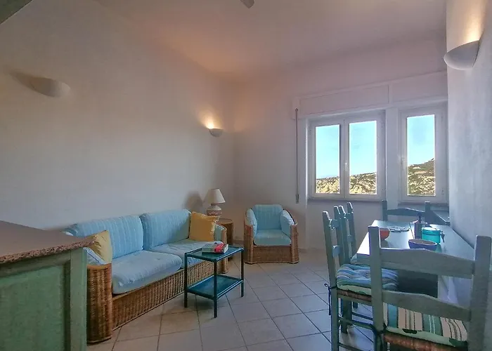 Rooster Home's Санта-Тереза-Галлура