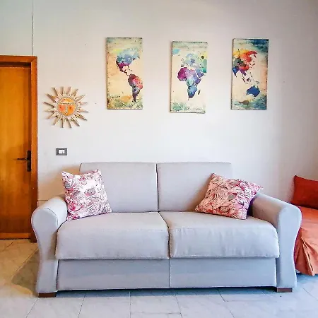 Rooster Home's Apartment