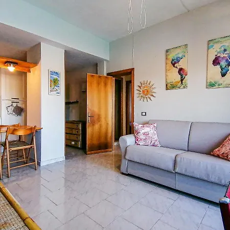 Rooster Home's Apartment