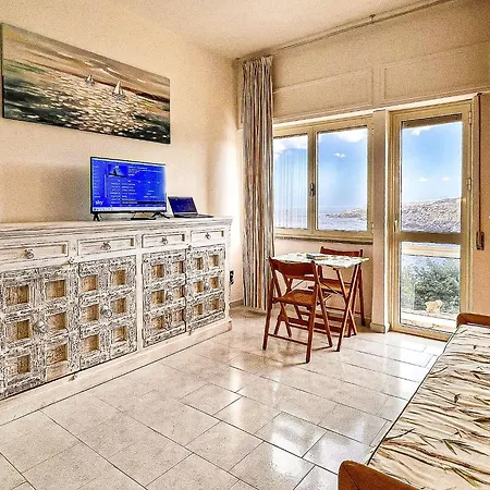 Apartment Rooster Home's Santa Teresa Gallura